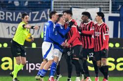 开云体育官方网站-包含AC米兰实现逆转，成功力压对手取得胜利的词条