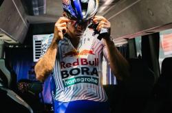 开云体育app-红牛车队鏖战法拉利，皮亚斯特里高光表现的简单介绍