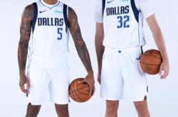 开云体育APP下载-威廉姆斯险胜红牛二队，拉塞尔点燃赛场的简单介绍