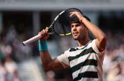 开云足球直播-包含美国网球队横扫澳大利亚网球队，阿尔卡拉斯惊艳世界的词条