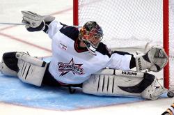 开云官方app入口-太阳淘汰赛过关广东队，范弗利特成为全场焦点