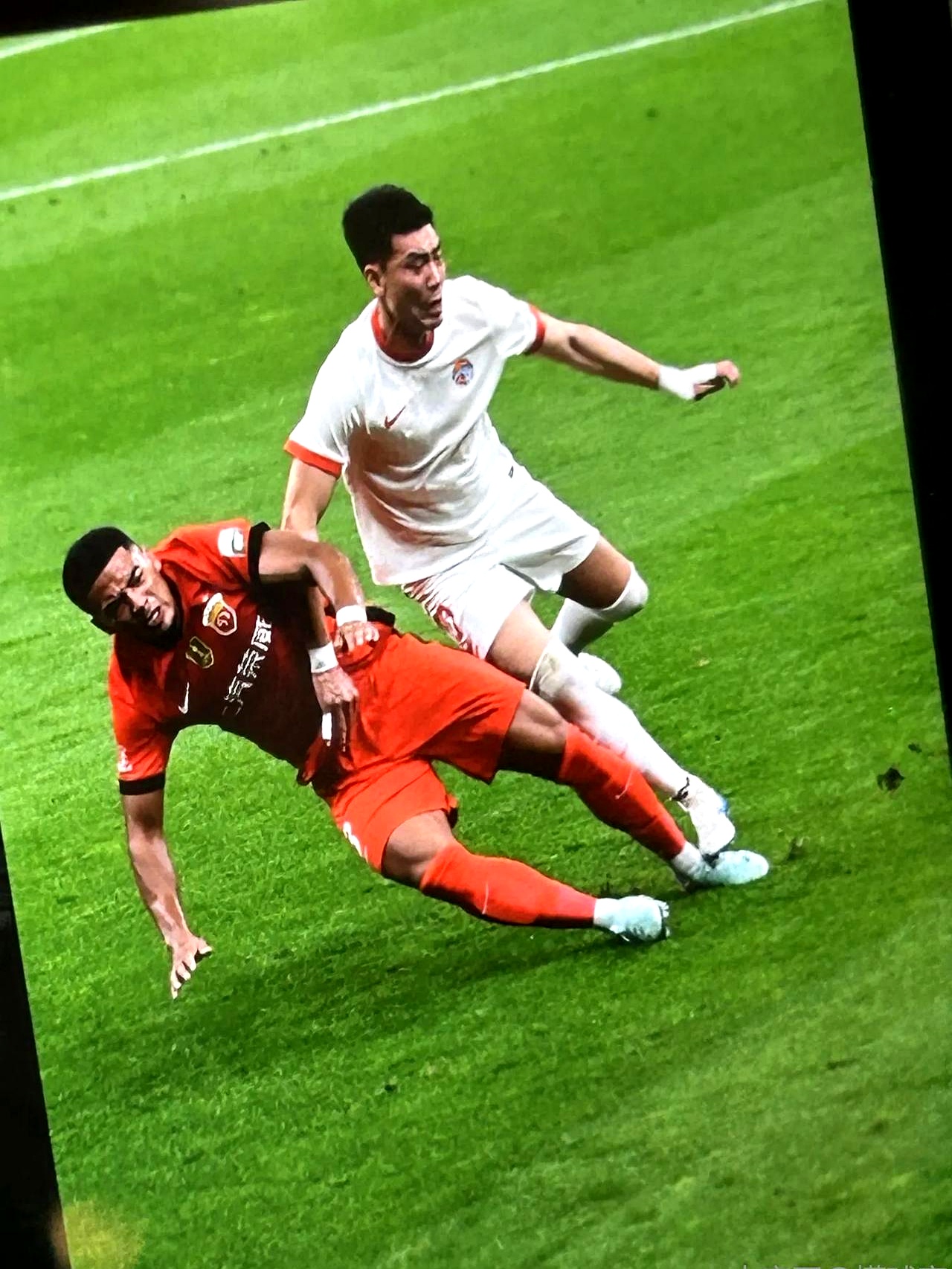 一场场精彩对决，球员们全力以赴