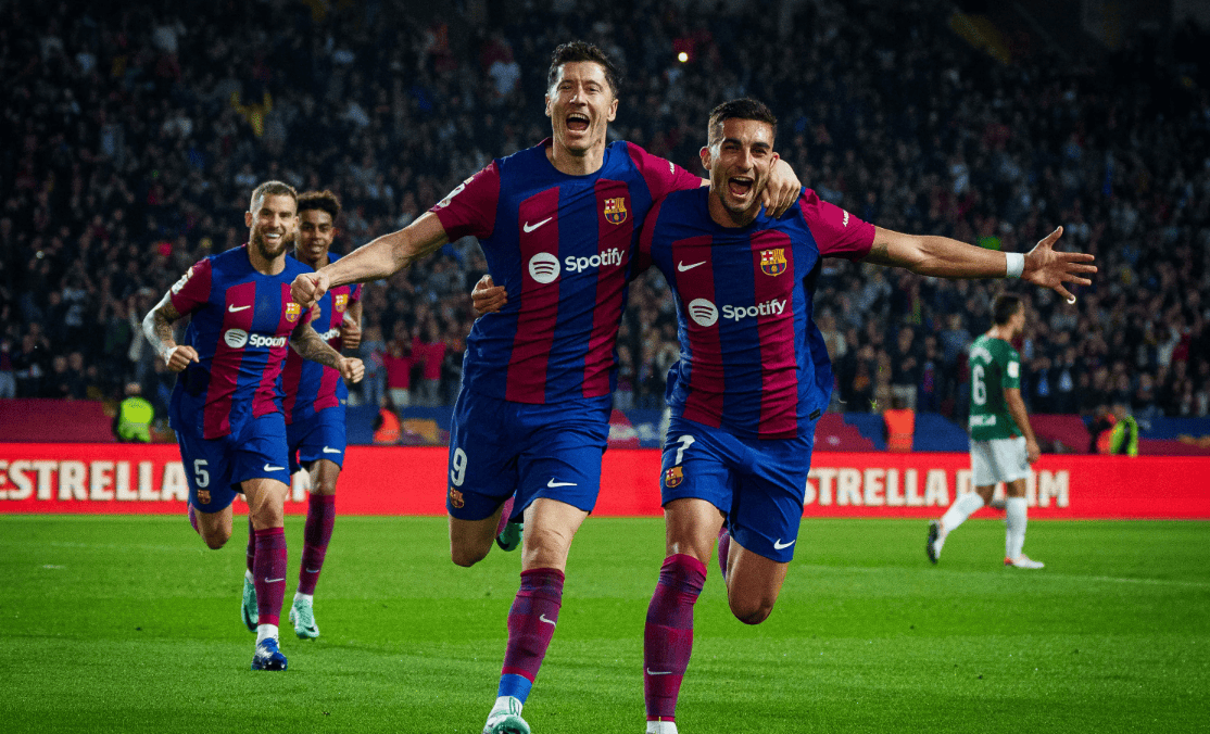 欧冠联赛中一支球队神勇逆袭 欧冠联赛中一支球队神勇逆袭