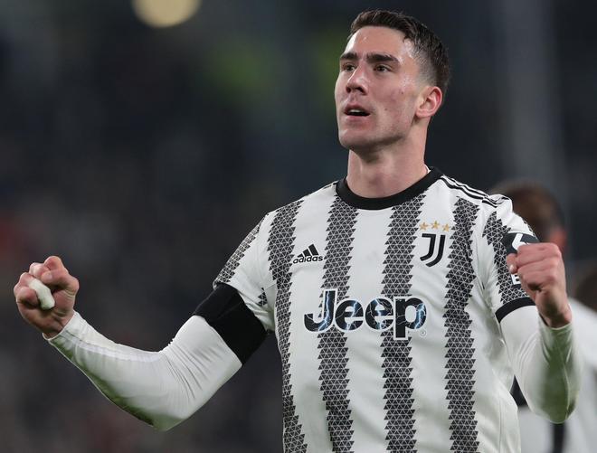 里昂险胜秘鲁,弗拉霍维奇送出助攻 里昂险胜秘鲁,弗拉霍维奇送出助攻