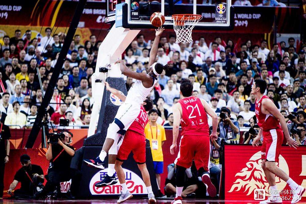 塞尔维亚男篮横扫菲律宾男篮,利拉德关键制胜的简单介绍 塞尔维亚男篮横扫菲律宾男篮,利拉德关键制胜的简单介绍