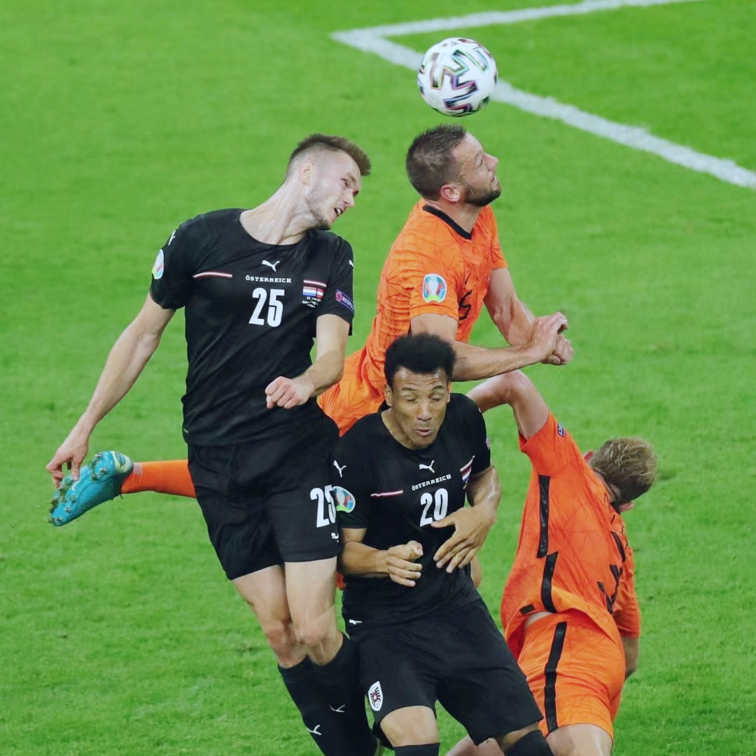 关于强强对决！欧洲足球赛事引爆热潮的信息