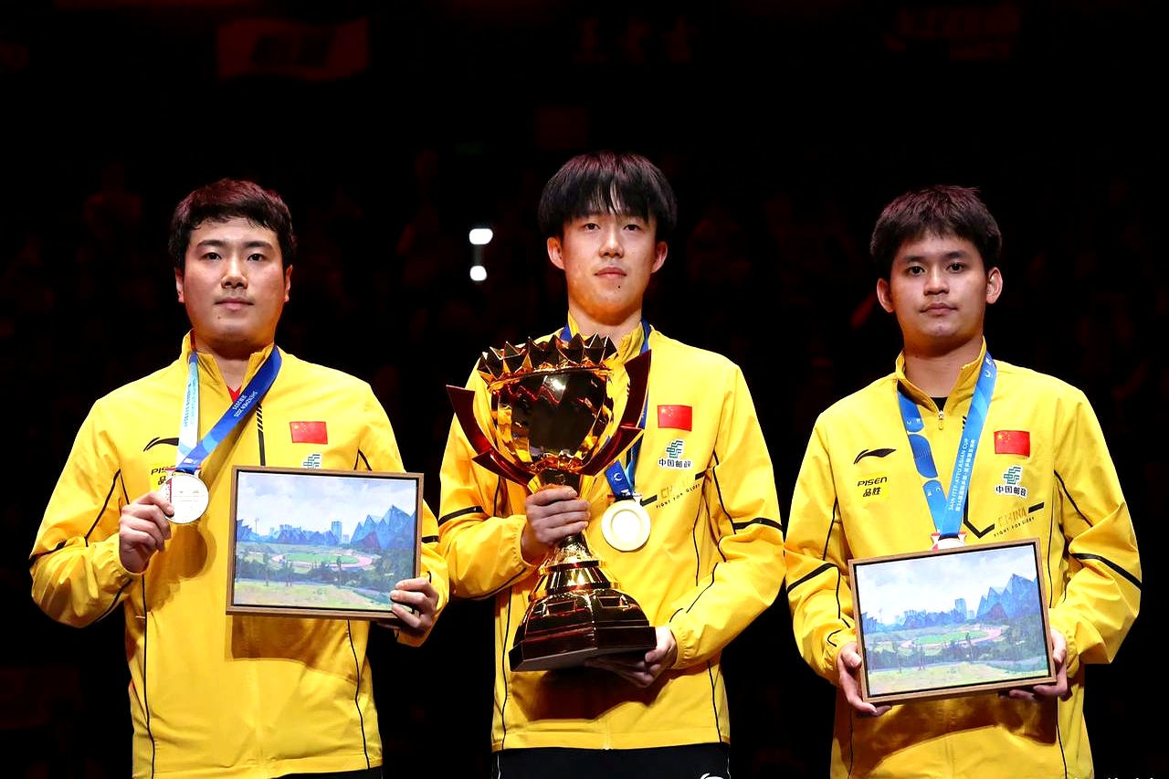 南极洲球队在国际锦标赛中展现实力