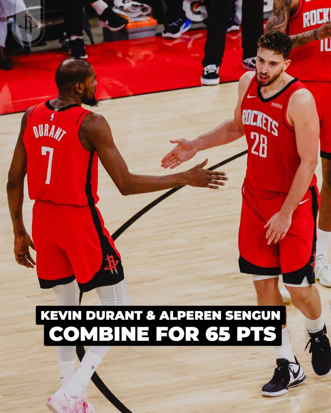 马刺鏖战火箭，锡安状态火热