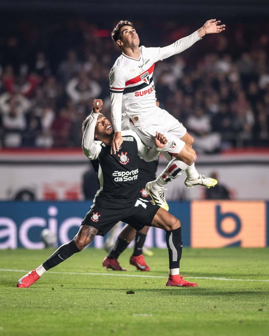 关于托特纳姆热刺客场奋力击败对手，一路领先的信息