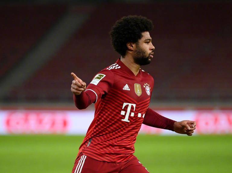 波兰轻取莱比锡红牛，萨内绝境逆转的简单介绍