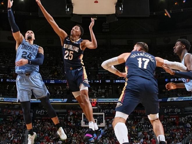 爵士碾压独行侠，麦科勒姆带队取胜