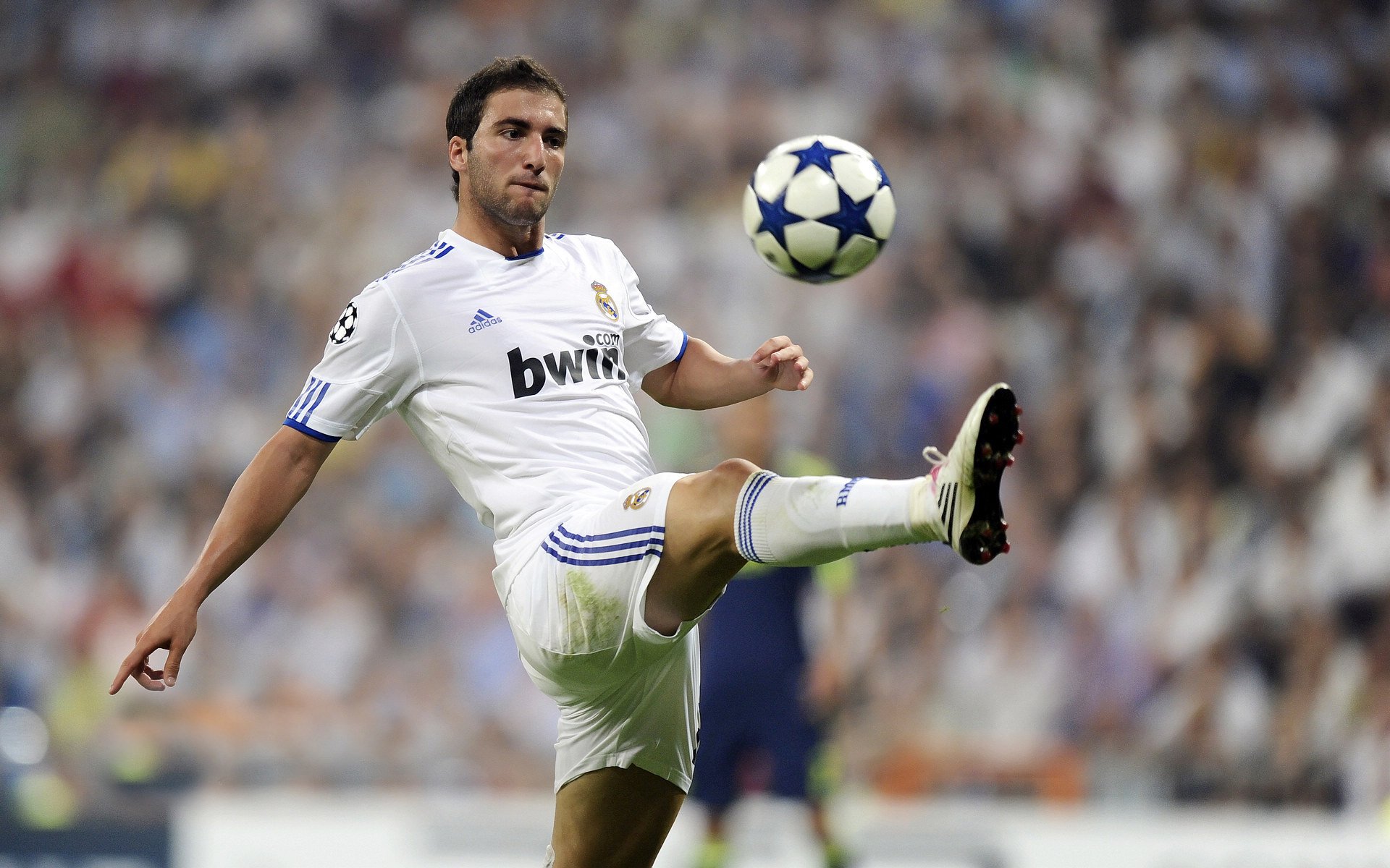 跨界征服，从篮球场到F1赛道，英格拉姆的接管哲学