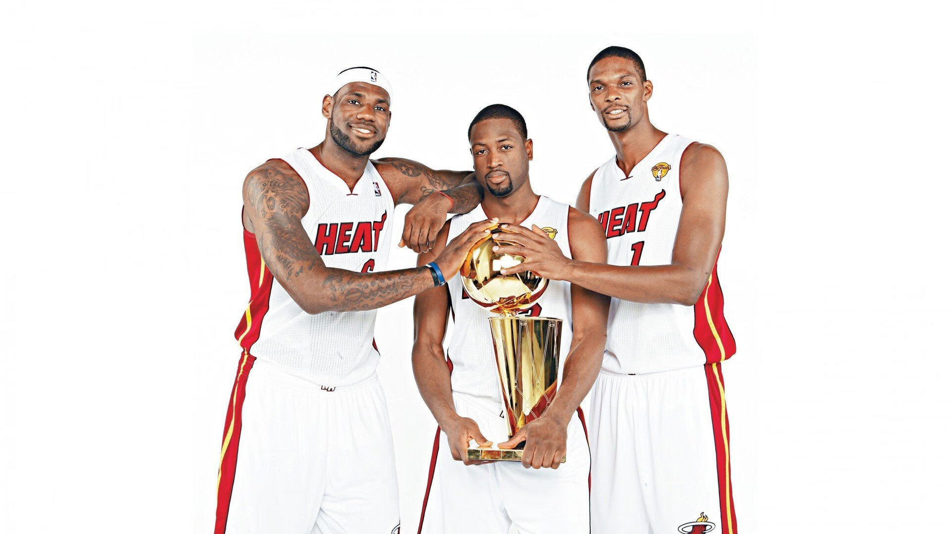 红牛二队鏖战索伯,勒克莱尔惊艳四座的背后,是F1中游车队的生存史诗